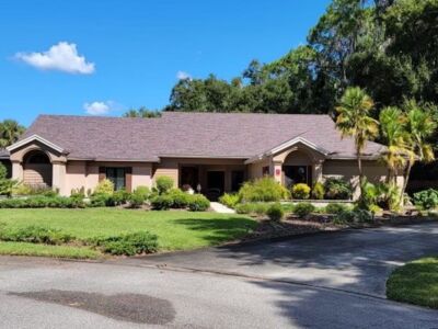 Check out this stunning roof installed by Best Choice Roofing Orlando, FL! OC's Duration Shingles in Merlot turned out great on this home.As a partner of owenscorningroofing we are able to provide exclusive, high-quality roofing material that will help increase the longevity and curb appeal of your home. 🏡
